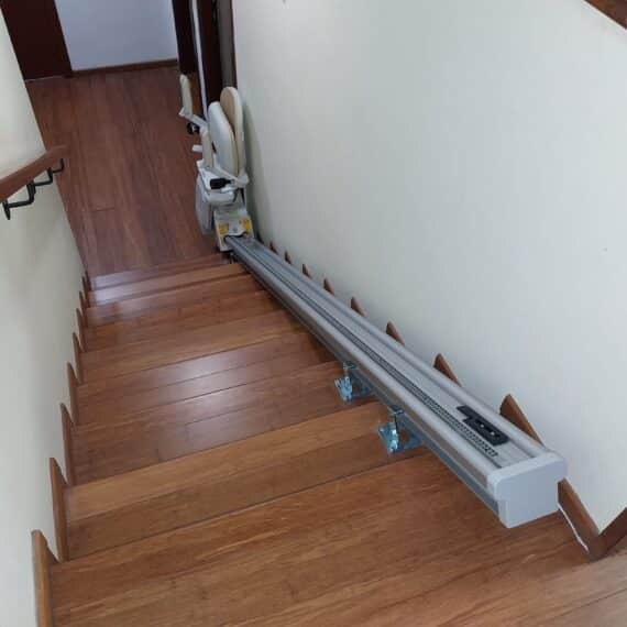 Tecnosan - Acorn A130 - montascale a poltroncina fisso